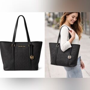 Michael Kors Black & Grey Signature Laptop Bag.